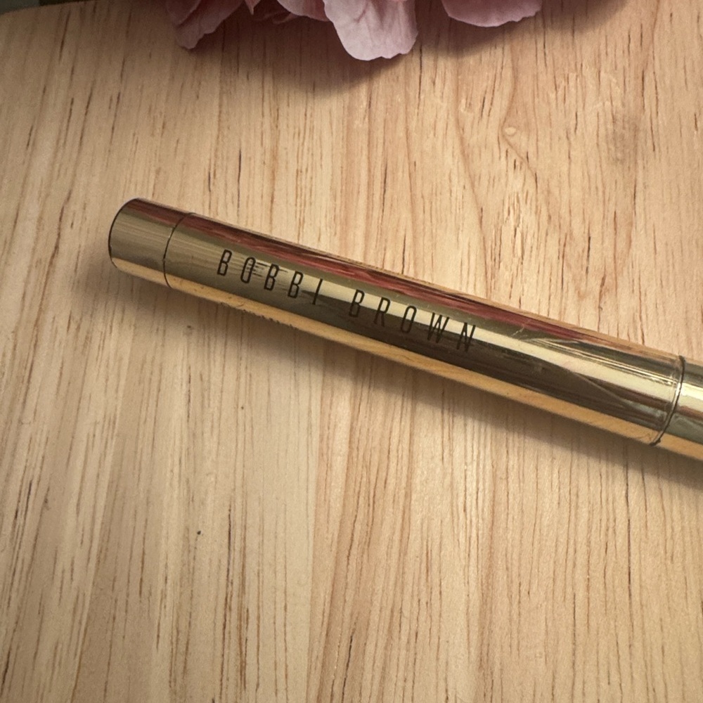 Bobbi Brown Luxe Defining Lipstick- Orchid Noir